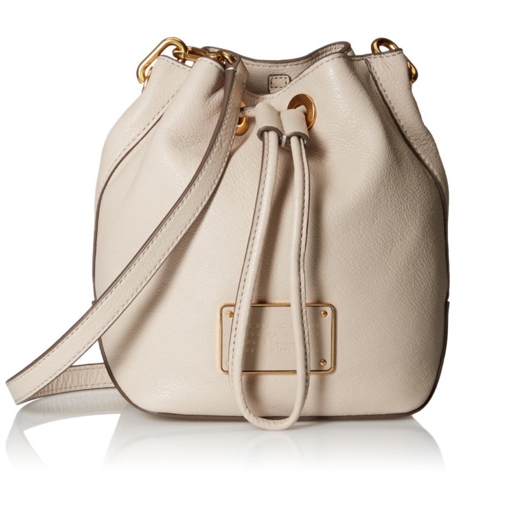 MARC JACOBS LEATHER DRAWSTRING CROSSBODY